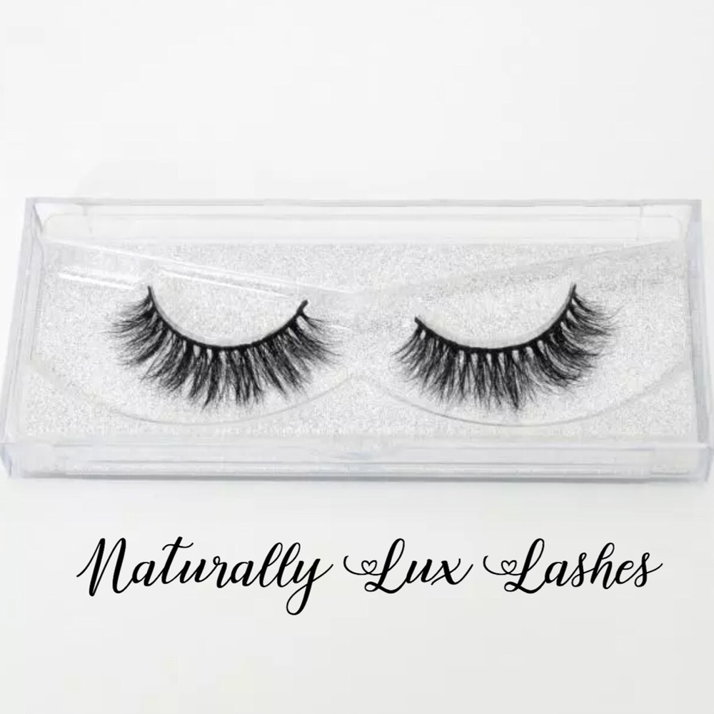 “Naturally Lux” Luxury Mink Eyelash